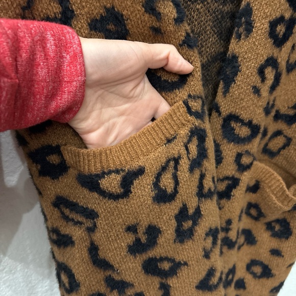 Knox Rose leopard print open-front cardigan. XS - Picture 4 of 7